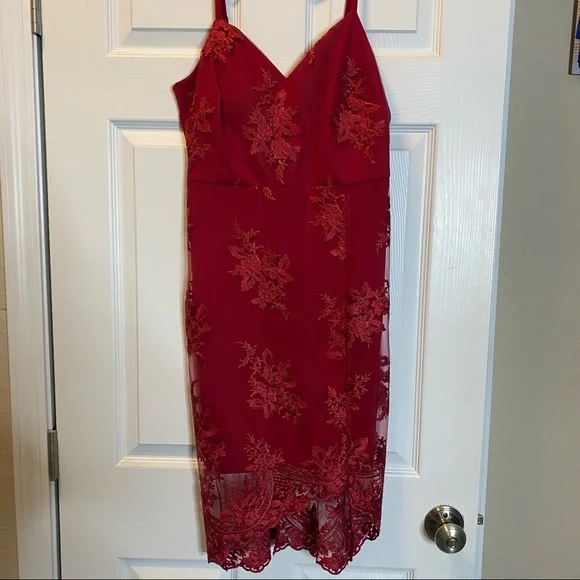 Red Midi Dress from GUESS - Picture 6 of 6